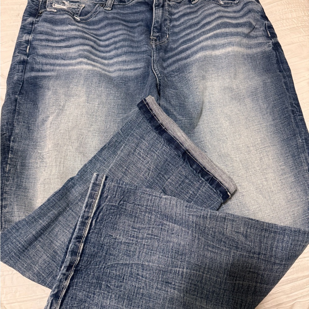 BKE Blue Ankle Cropped Jeans with Vintage Fade